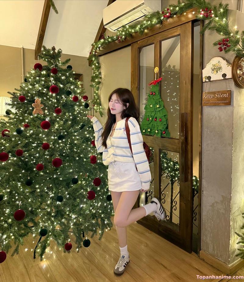 ảnh gái xinh tóc dài đêm giáng sinh