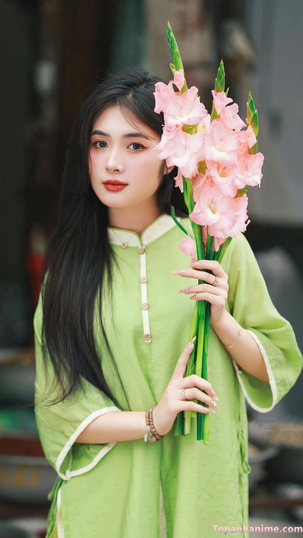 ảnh gái xinh tóc dài nhẹ