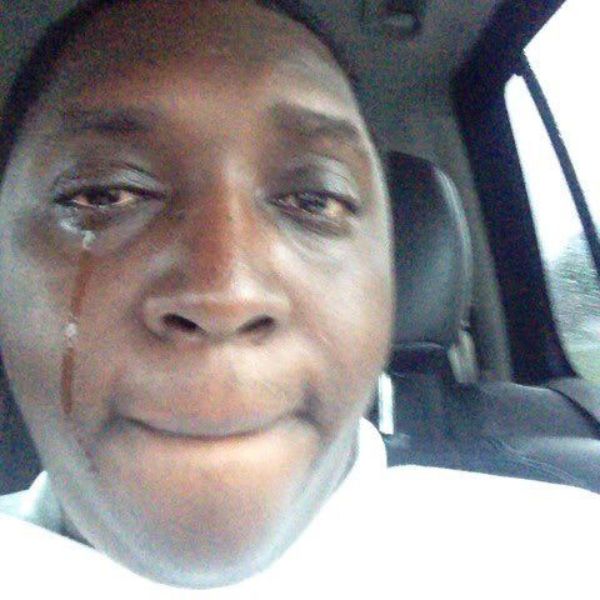 ảnh meme anh da đen khóc