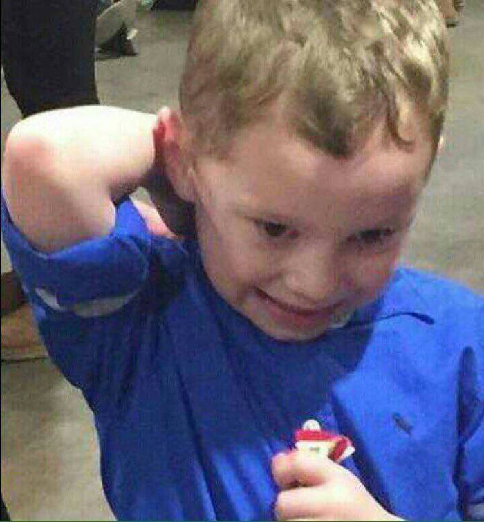 ảnh meme cười gượng siêu hào