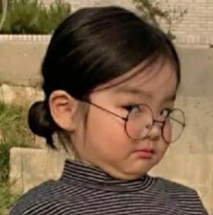 ảnh meme cười nham hiểm em bé