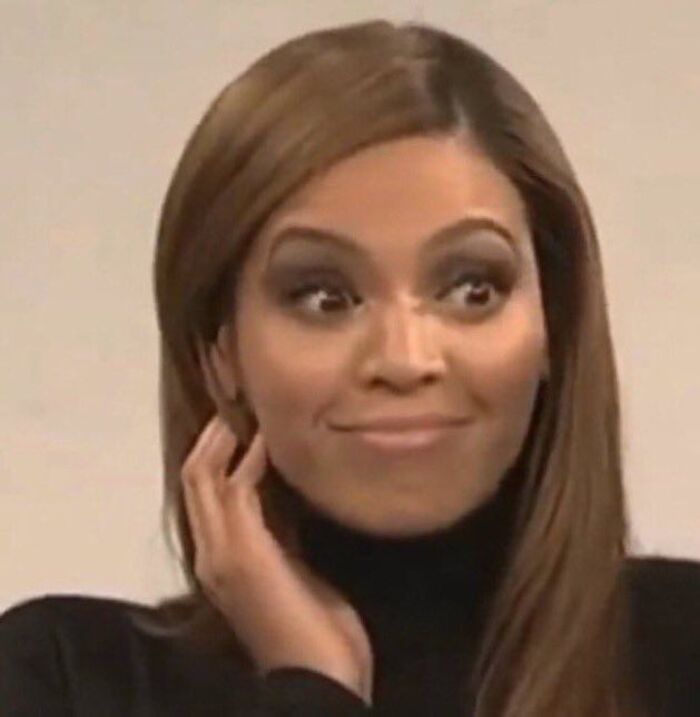 ảnh meme gãi đầu cực hài