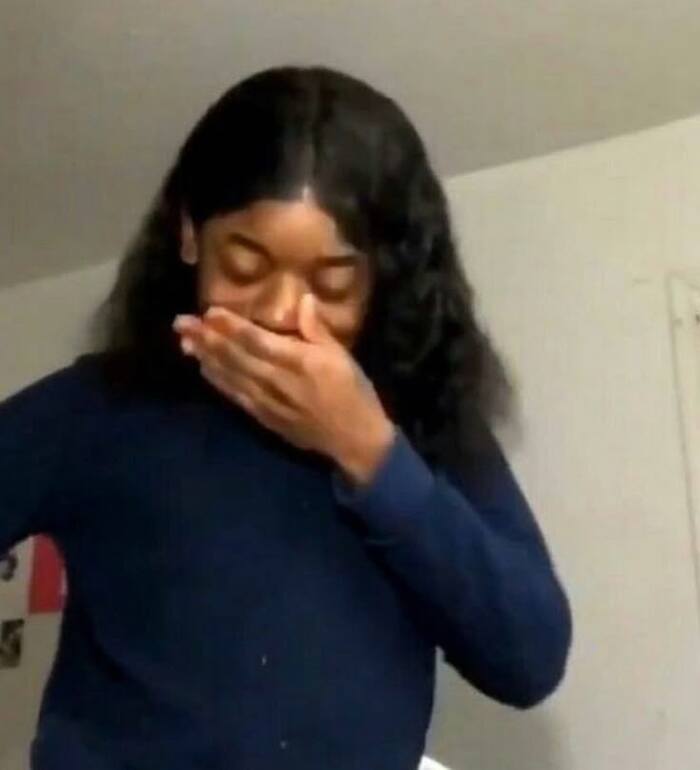 ảnh vừa cười vừa khóc meme hài hước chế