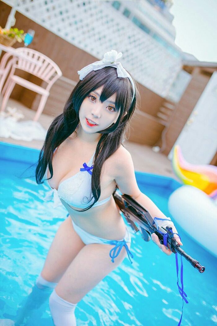 gái xinh cosplay mặc bikini 5d