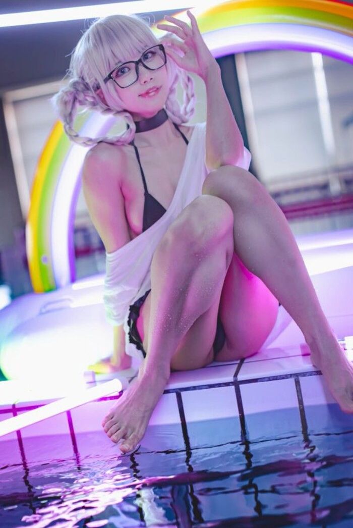 gái xinh cosplay mặc bikini xinh 5k