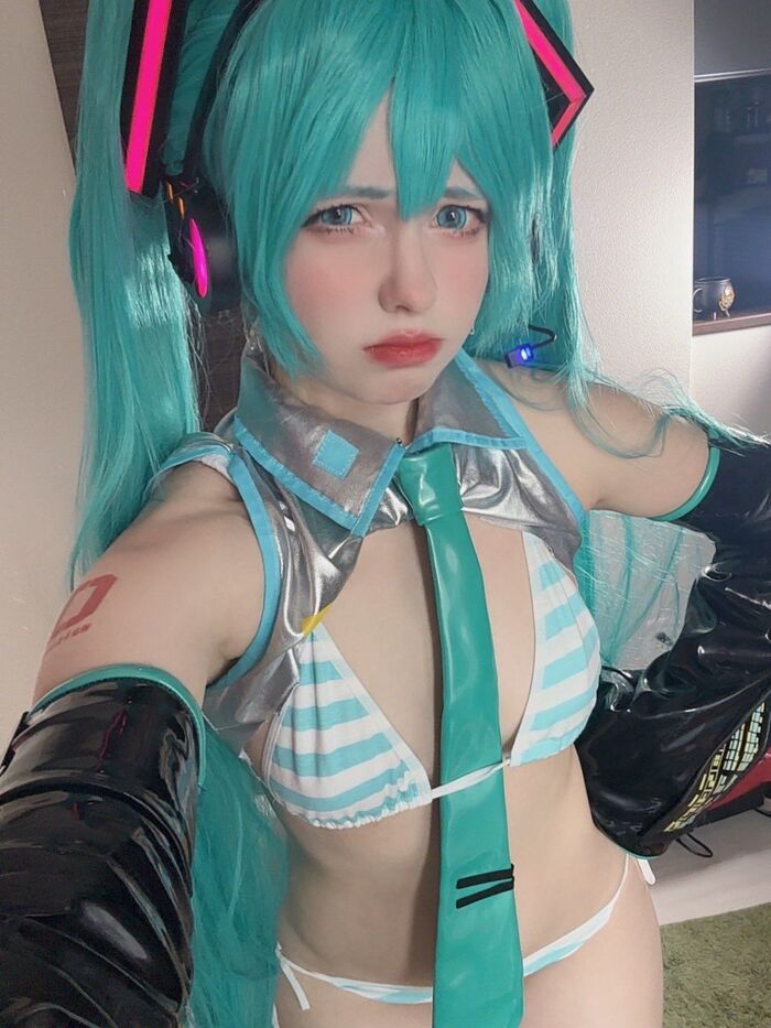 gái xinh cosplay mặc bikini xinh full hd