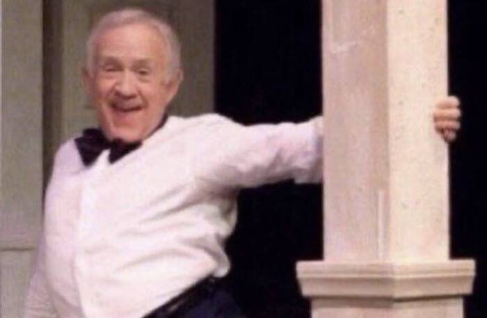 hình ảnh meme cười gượng chế bựa