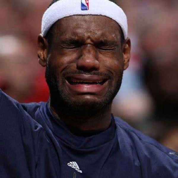 hình meme anh da đen khóc