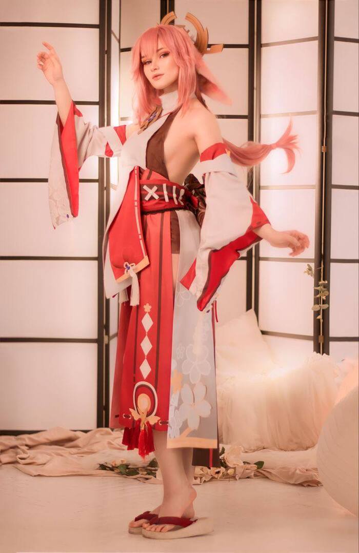 hình yae miko cosplay hd