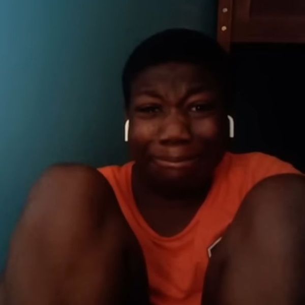 meme anh da đen khóc sầu