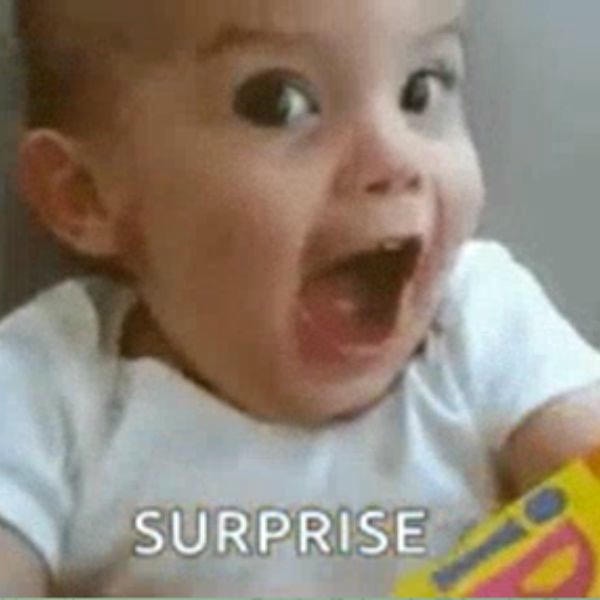 meme bất ngờ em bé