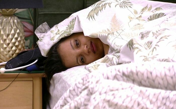 meme mới ngủ dậy ảo