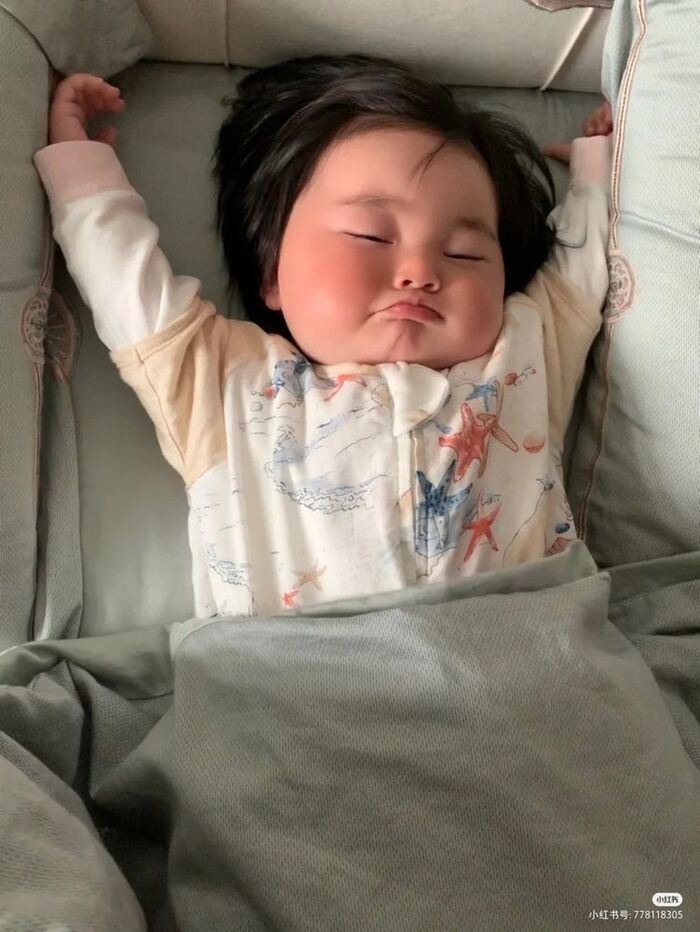 meme mới ngủ dậy siêu hài