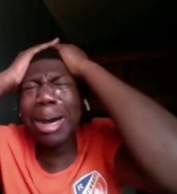 sad đến đau lòng