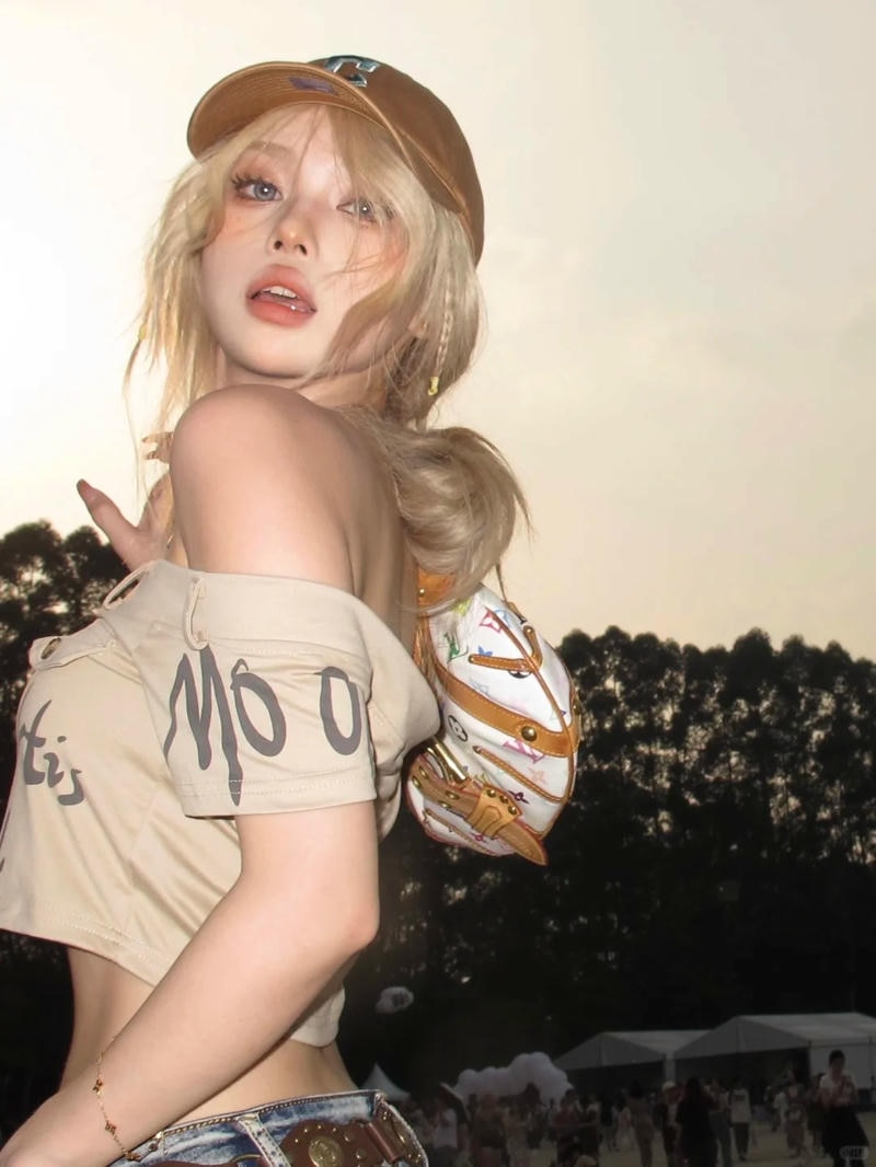 tải hình gái xinh châu âu với vẻ đẹp nổi bật