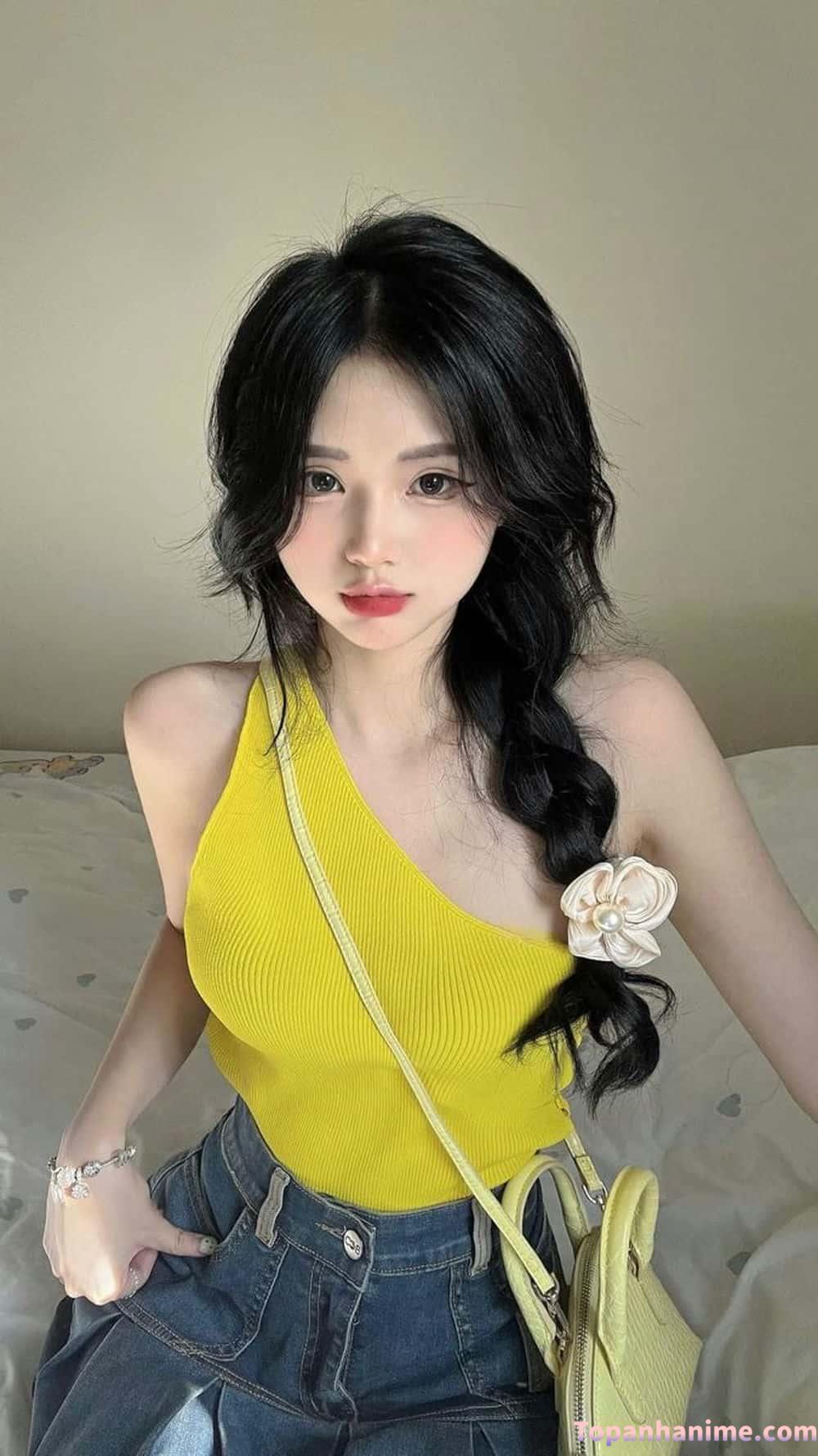 thiếu nữ tóc dài xinh