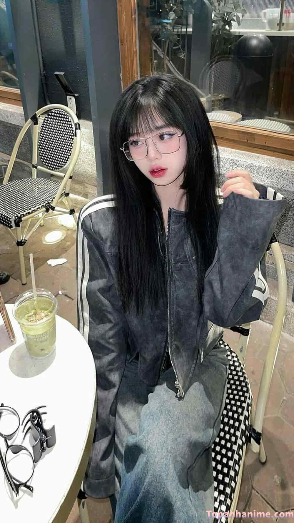 thiếu nữ xinh tóc dài