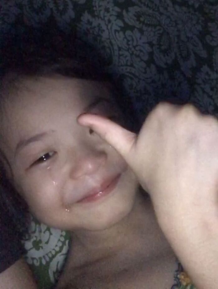 vừa cười vừa khóc meme siêu hài