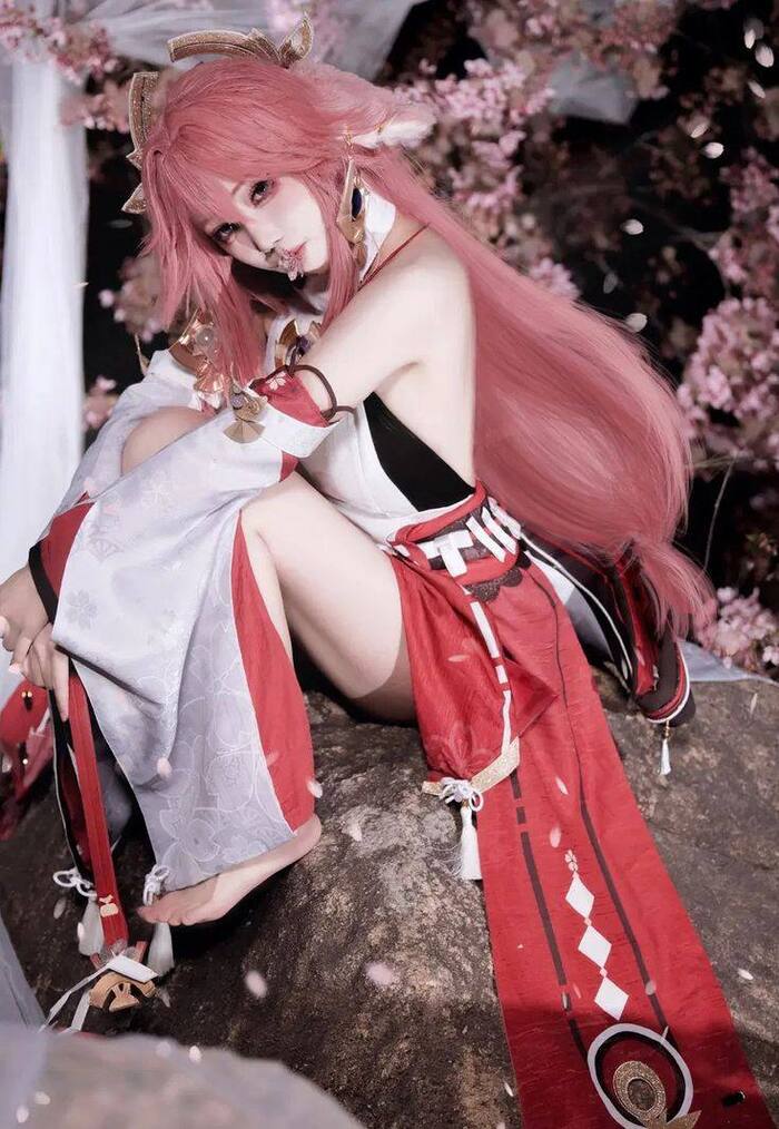 yae miko cosplay full hd