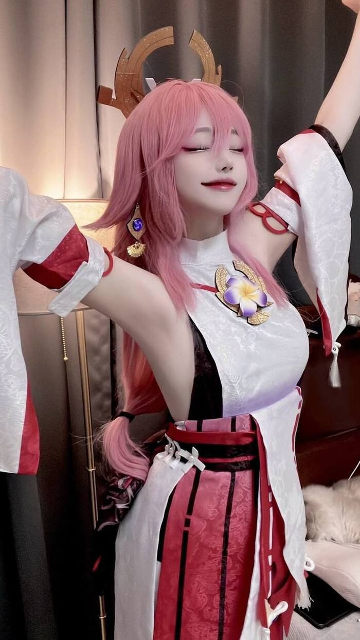 yae miko cosplay ngầu đẹp