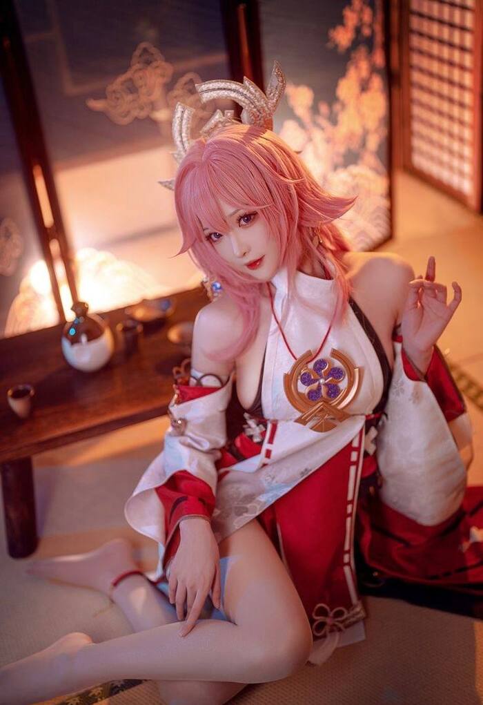 yae miko cosplay