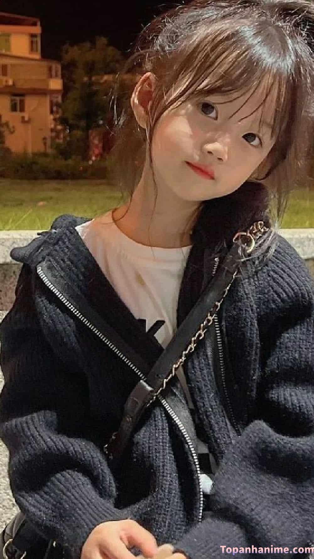 Ảnh bé gái hồn nhiên