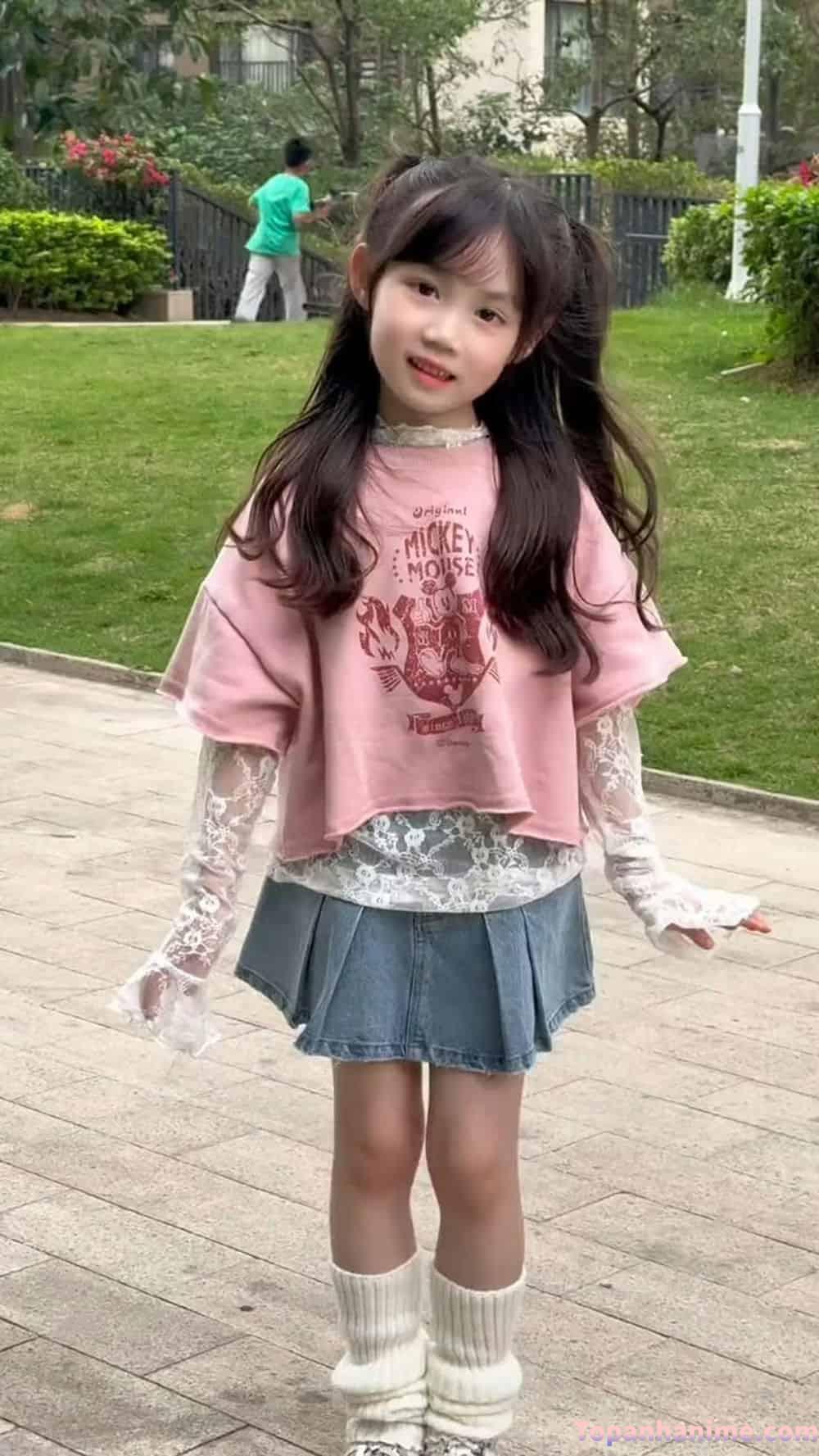 Ảnh bé gái ngây thơ