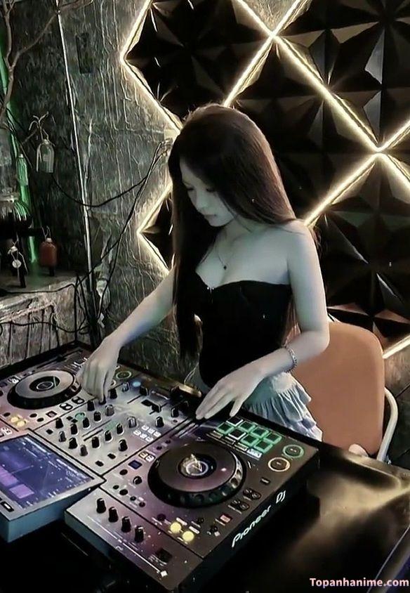 Ảnh gái đi bar đêm