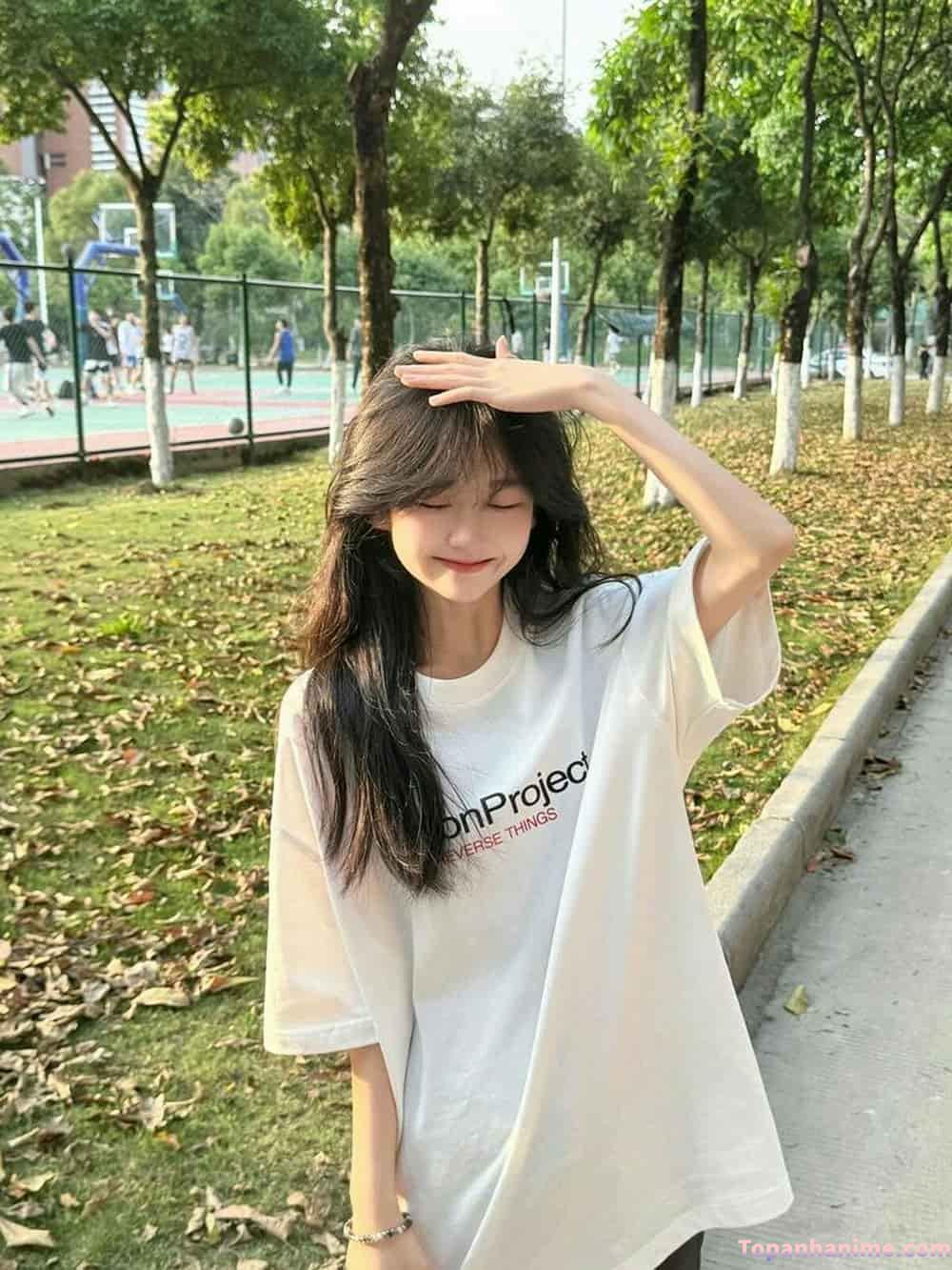 Ảnh nữ sinh duyên dáng cuốn hút