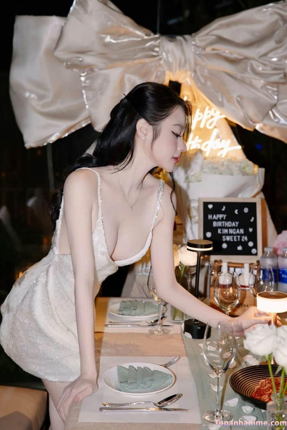 Gái bar đêm náo nhiệt