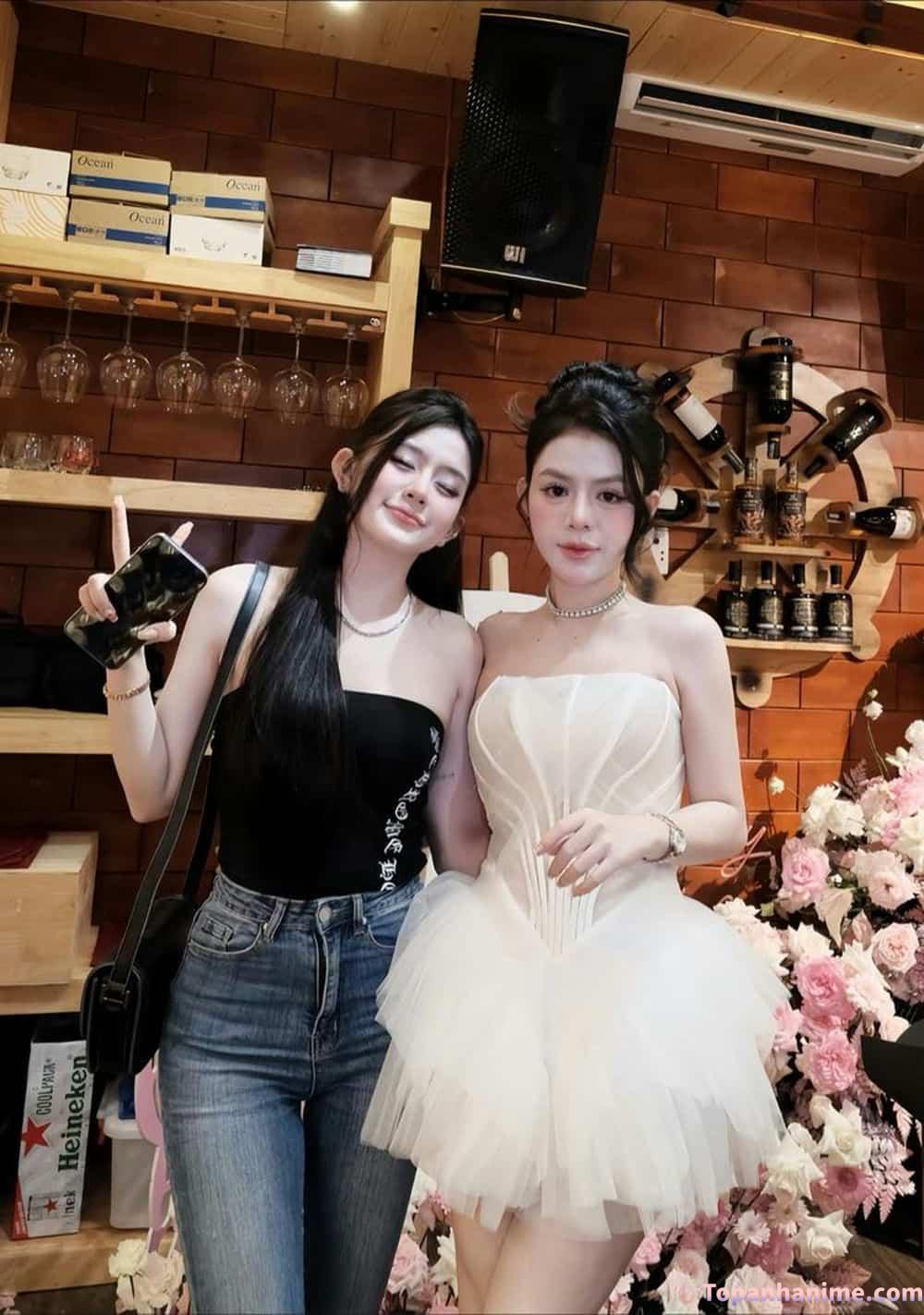 Gái đi bar nổi bật