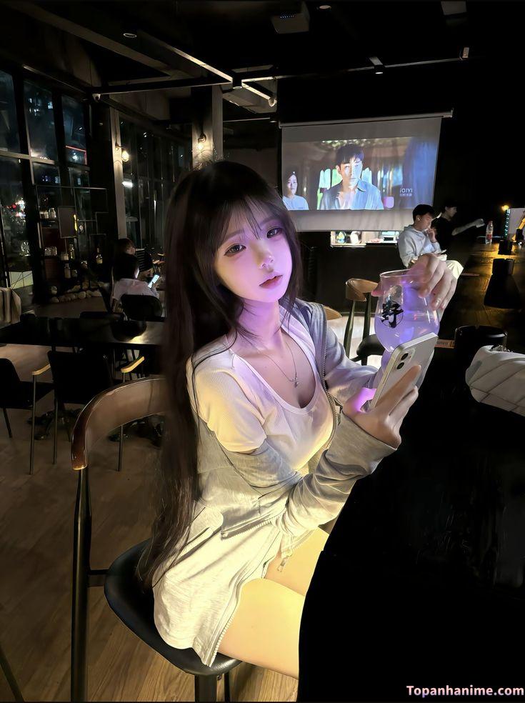 Gái đi bar vui đêm