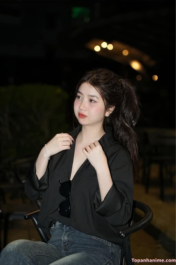 Gái xinh ngầu mạnh mẽ