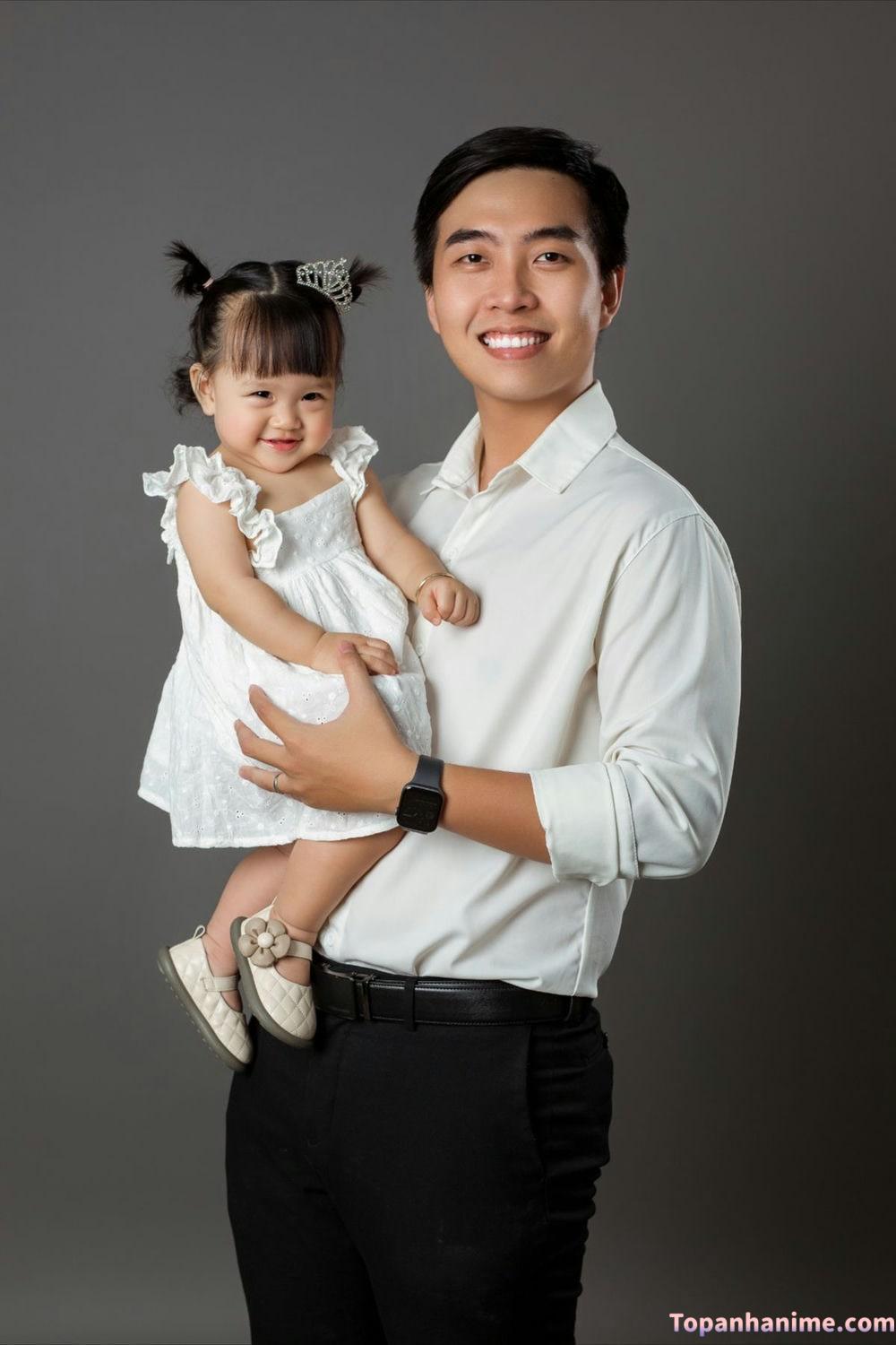 Hình ảnh cha bên con