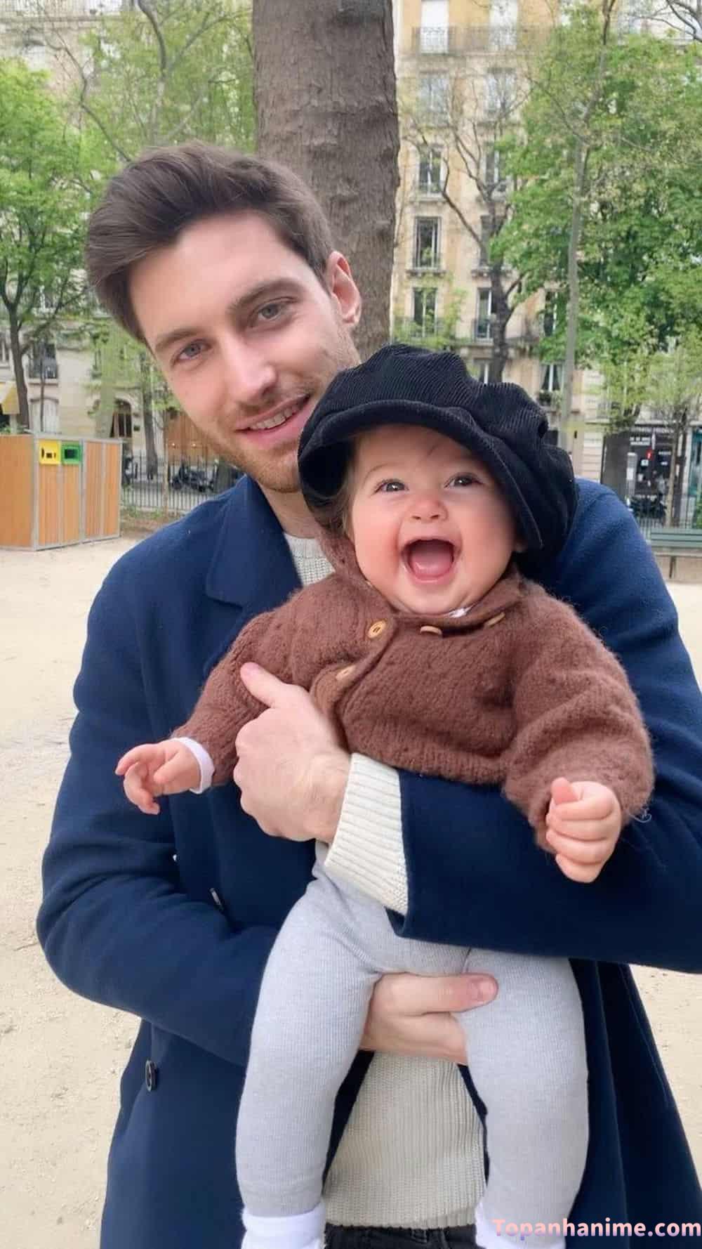 Hình ảnh cha chơi con