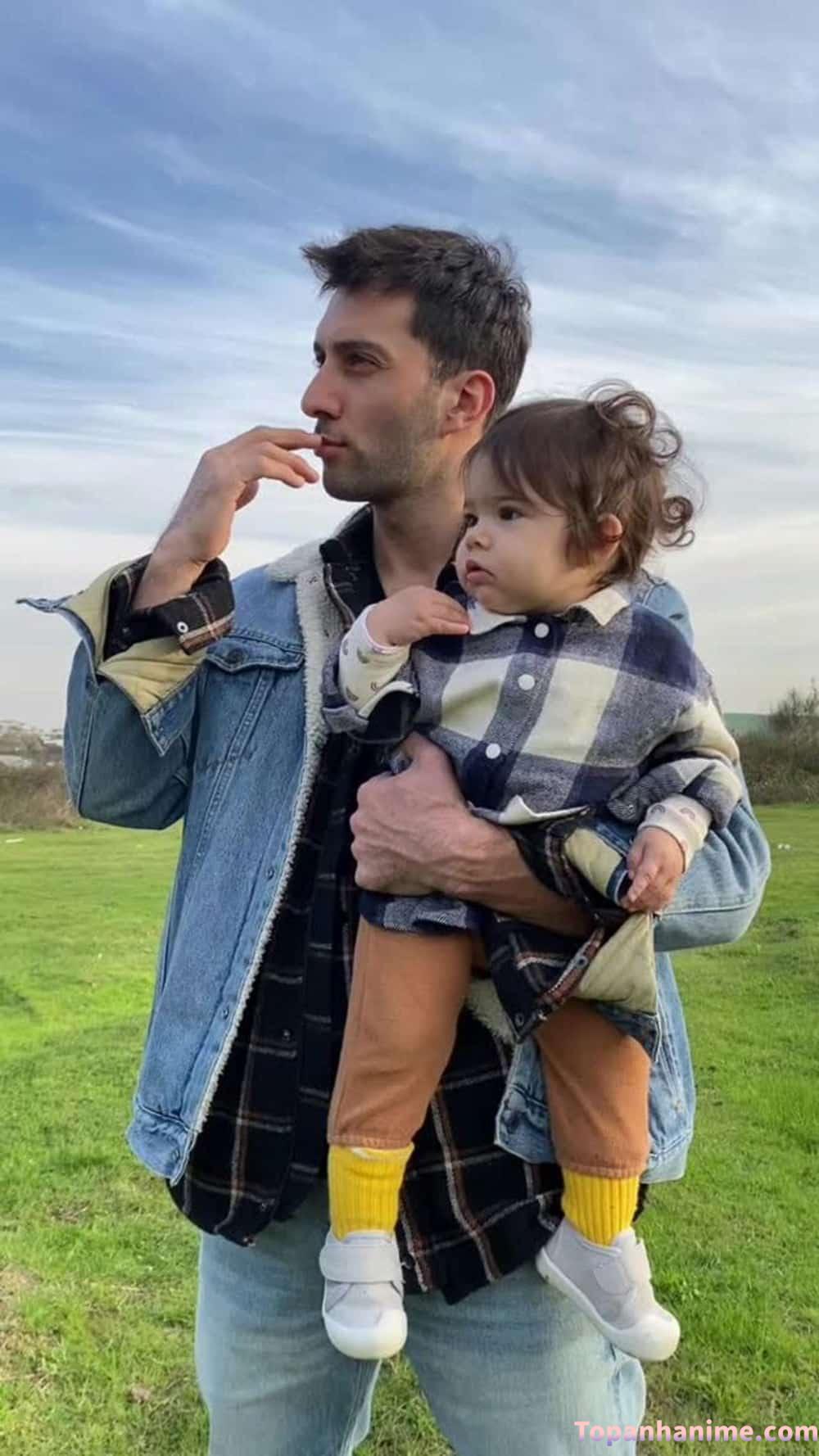 Hình ảnh cha cười con