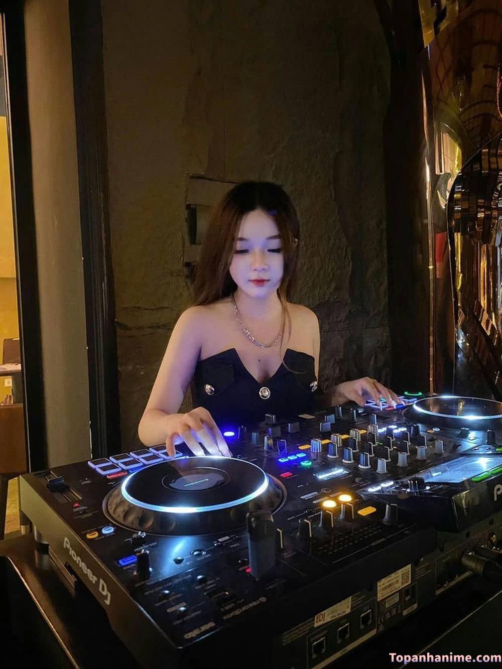 Tuyển tập gái đi bar