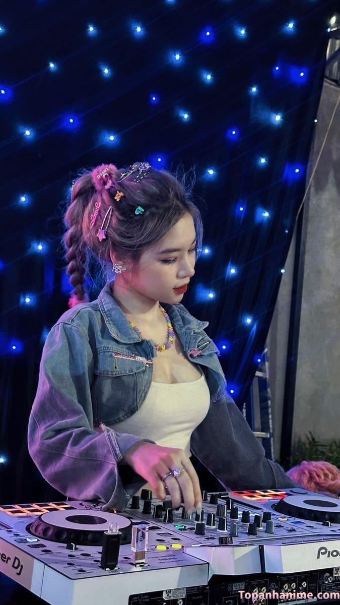 ảnh gái đi bar vui