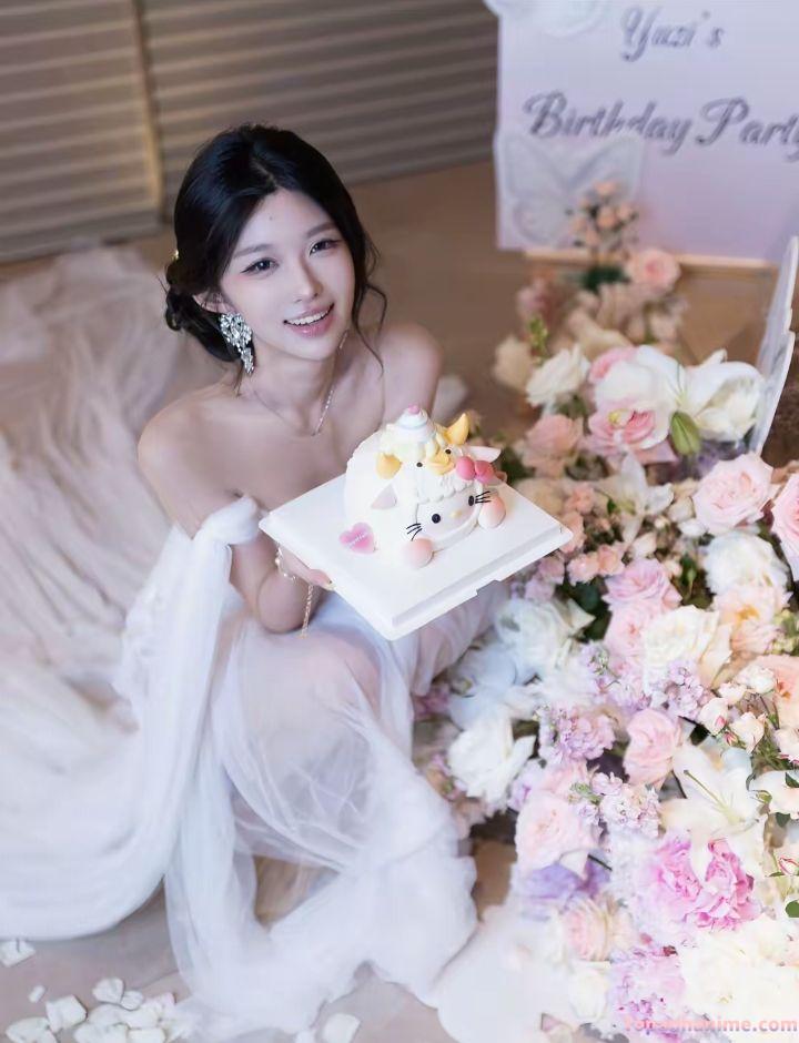 gái đẹp xinh chúc mừng sinh nhật