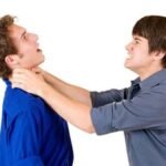 meme bóp cổ biểu cảm lố