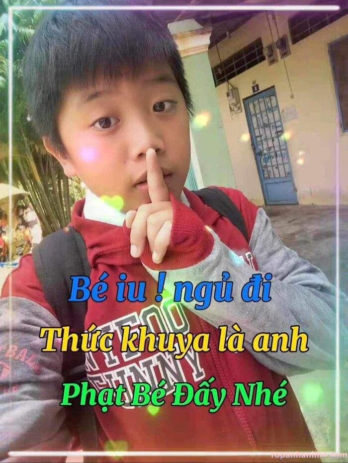 meme suỵt giữ im lặng