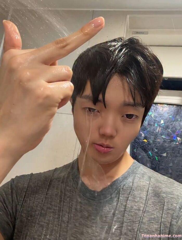 ngón giữa meme vibe nổi cáu