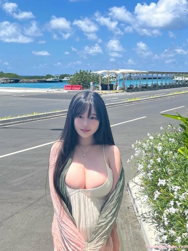 saizneko mơ màng dâm