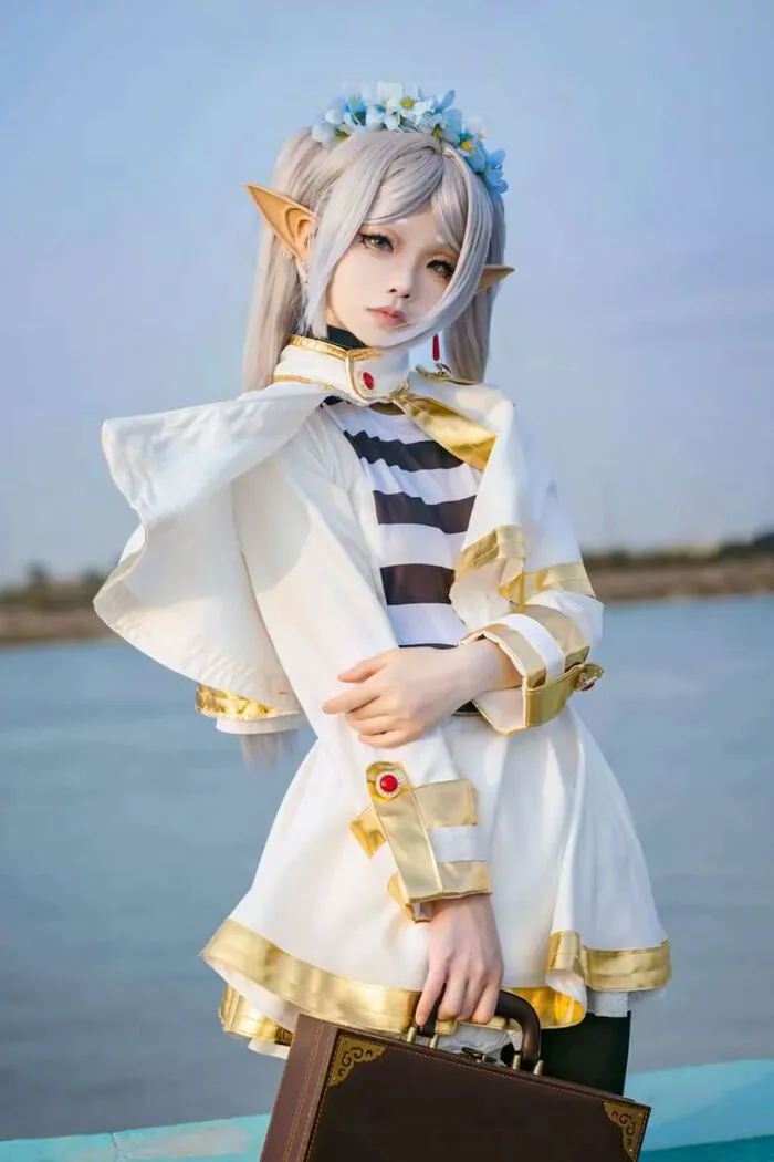 Khám phá nét đẹp trong trẻo qua loạt ảnh cosplay frieren độc đáo Khám phá nét đẹp trong trẻo qua loạt ảnh cosplay frieren độc đáo