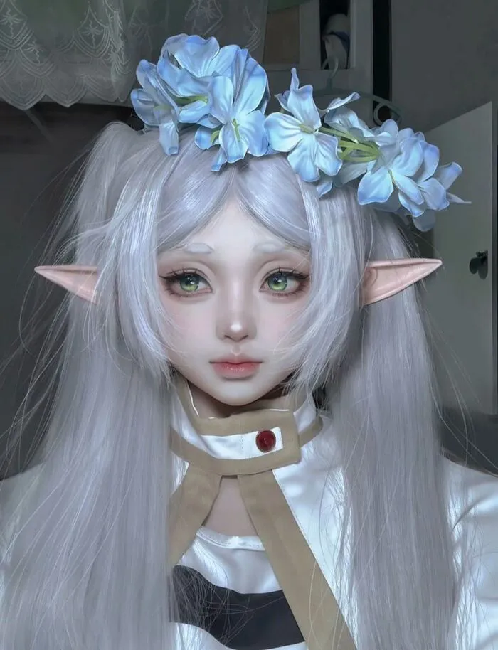 Khám phá nét đẹp trong trẻo qua loạt ảnh cosplay frieren độc đáo Khám phá nét đẹp trong trẻo qua loạt ảnh cosplay frieren độc đáo