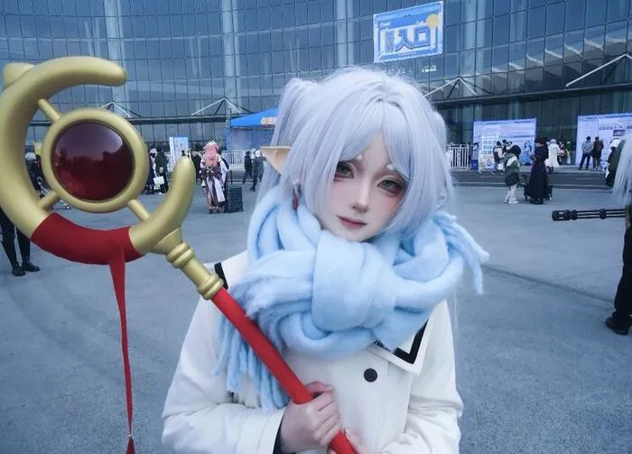 Khám phá nét đẹp trong trẻo qua loạt ảnh cosplay frieren độc đáo Khám phá nét đẹp trong trẻo qua loạt ảnh cosplay frieren độc đáo