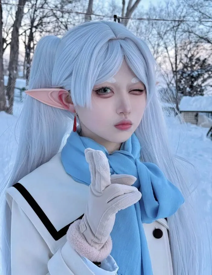 Khám phá nét đẹp trong trẻo qua loạt ảnh cosplay frieren độc đáo Khám phá nét đẹp trong trẻo qua loạt ảnh cosplay frieren độc đáo