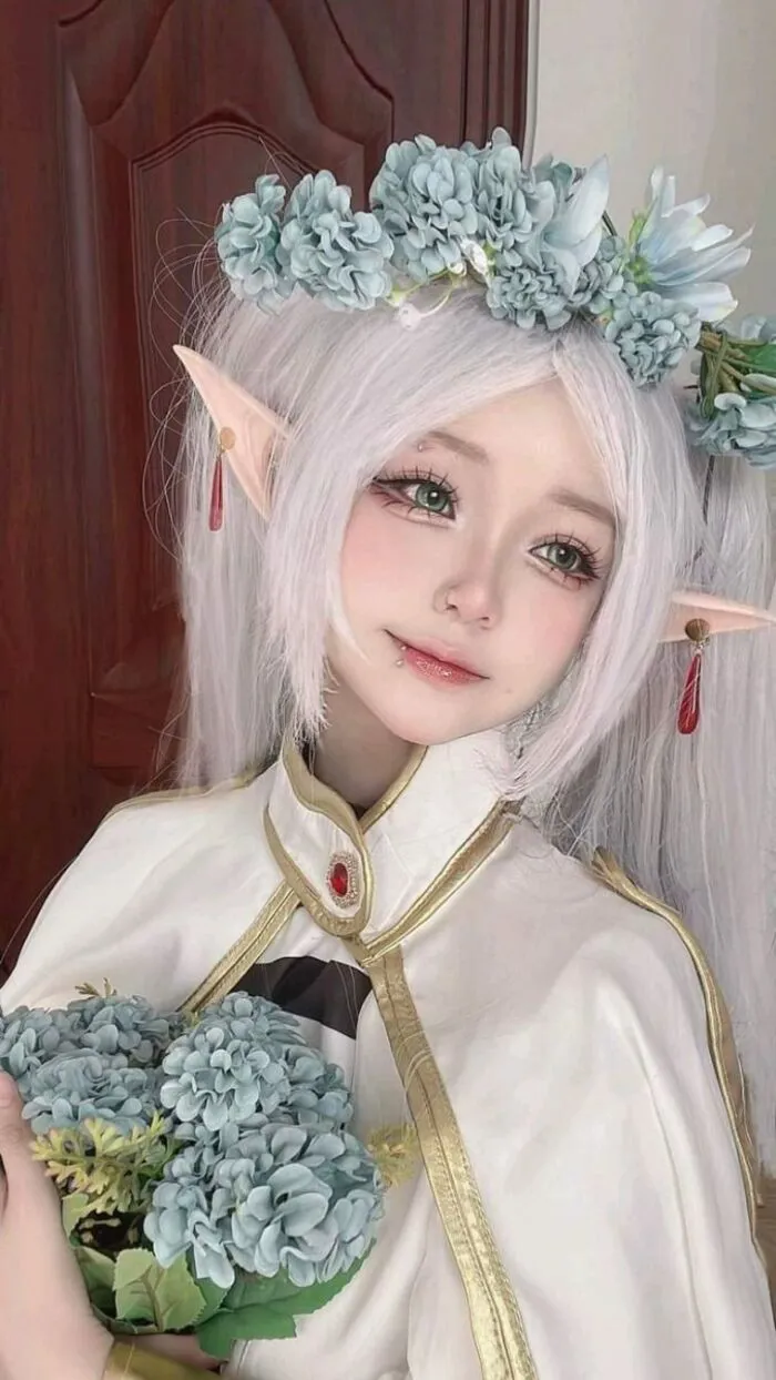 Khám phá nét đẹp trong trẻo qua loạt ảnh cosplay frieren độc đáo Khám phá nét đẹp trong trẻo qua loạt ảnh cosplay frieren độc đáo