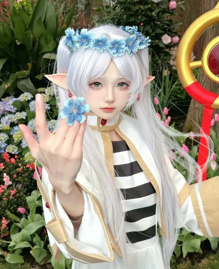 Khám phá nét đẹp trong trẻo qua loạt ảnh cosplay frieren độc đáo Khám phá nét đẹp trong trẻo qua loạt ảnh cosplay frieren độc đáo