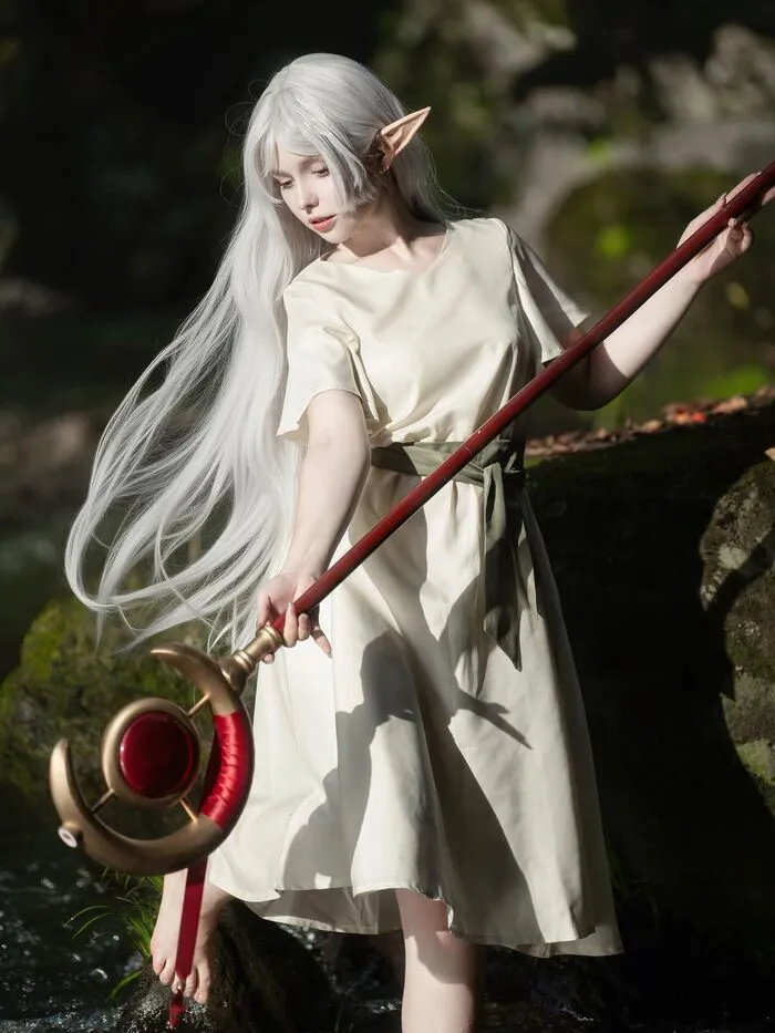 Khám phá nét đẹp trong trẻo qua loạt ảnh cosplay frieren độc đáo Khám phá nét đẹp trong trẻo qua loạt ảnh cosplay frieren độc đáo